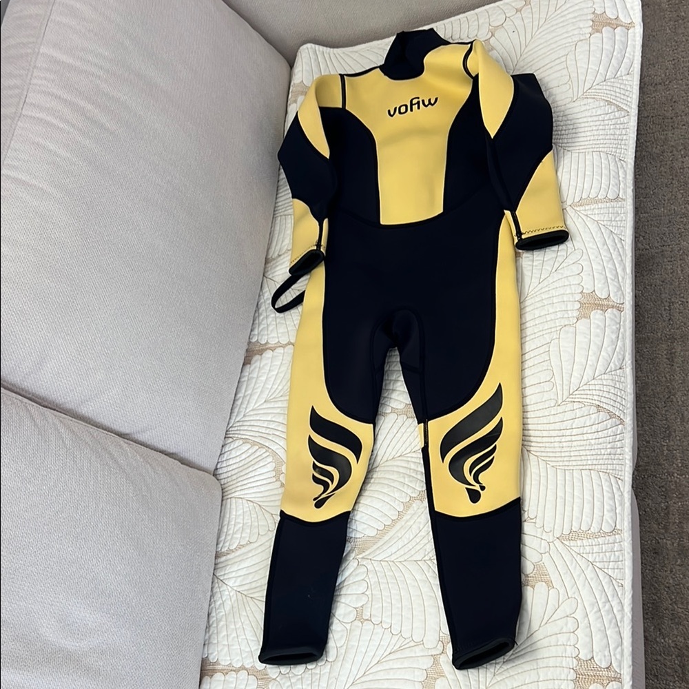 Yellow and Black Kids Wetsuit